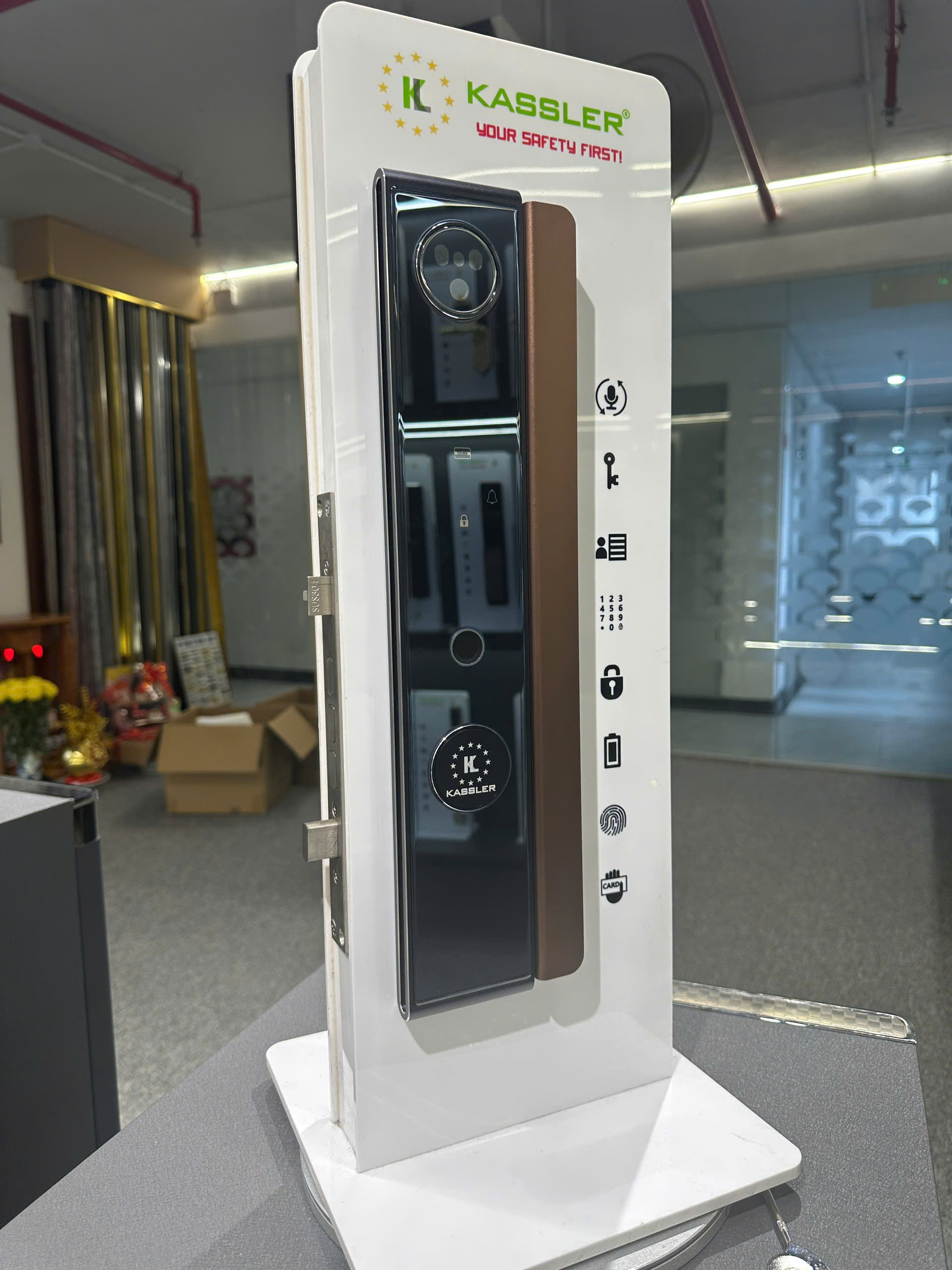 Kassler KL-808 CNC màu Nâu hợp mệnh Thổ Kim