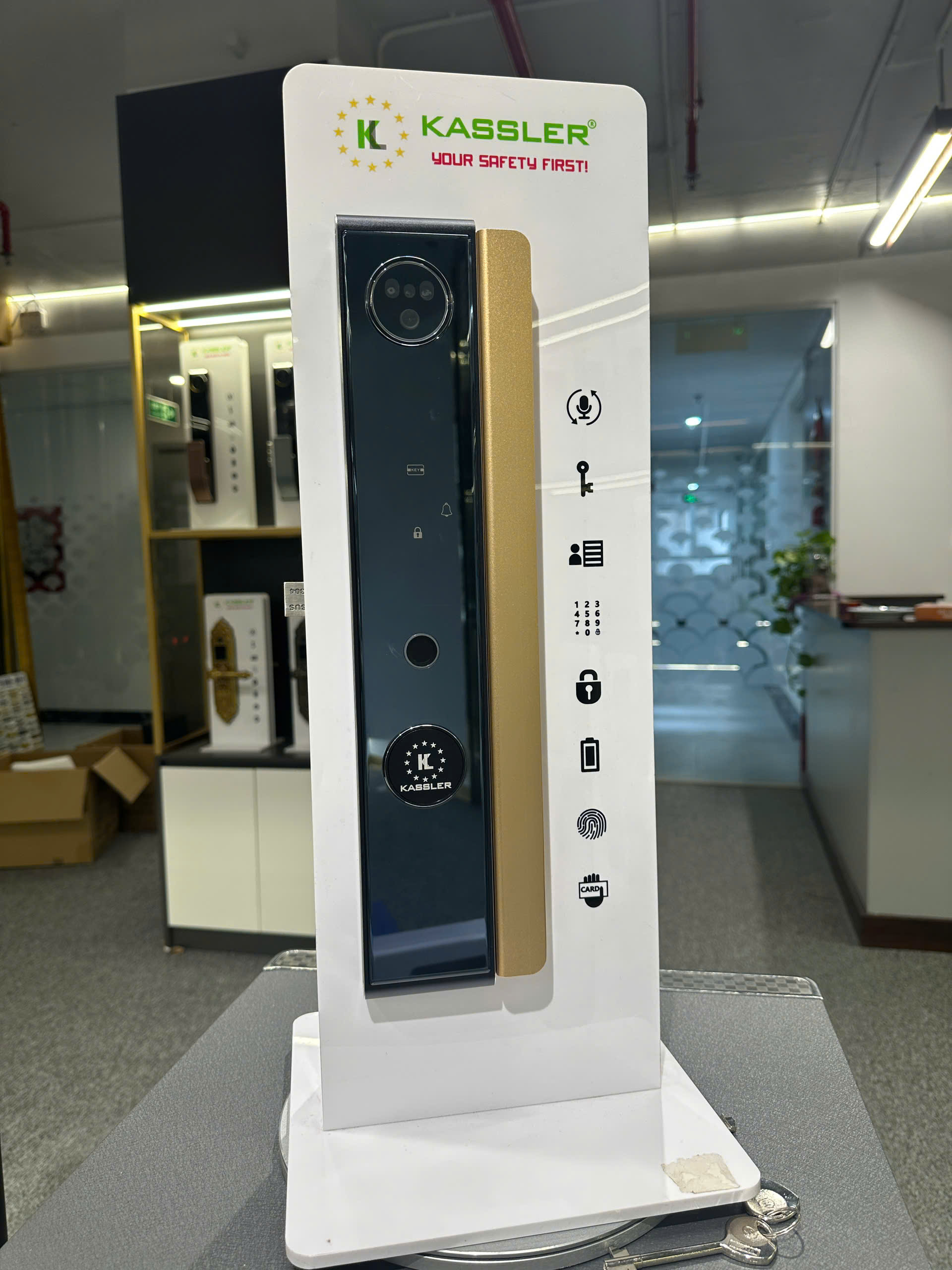 Khóa Kassler KL-808 CNC màu Vàng hợp mệnh Thổ Kim