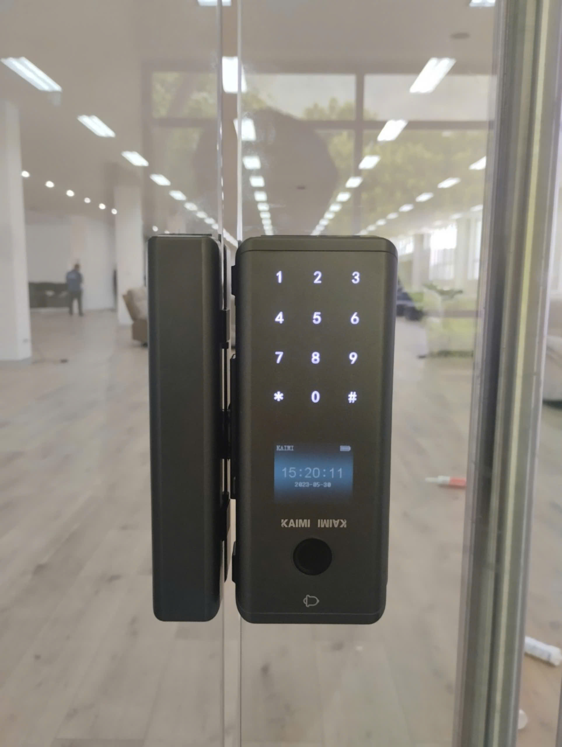 khóa vân tay cửa kính văn phòng Kaimi CK103