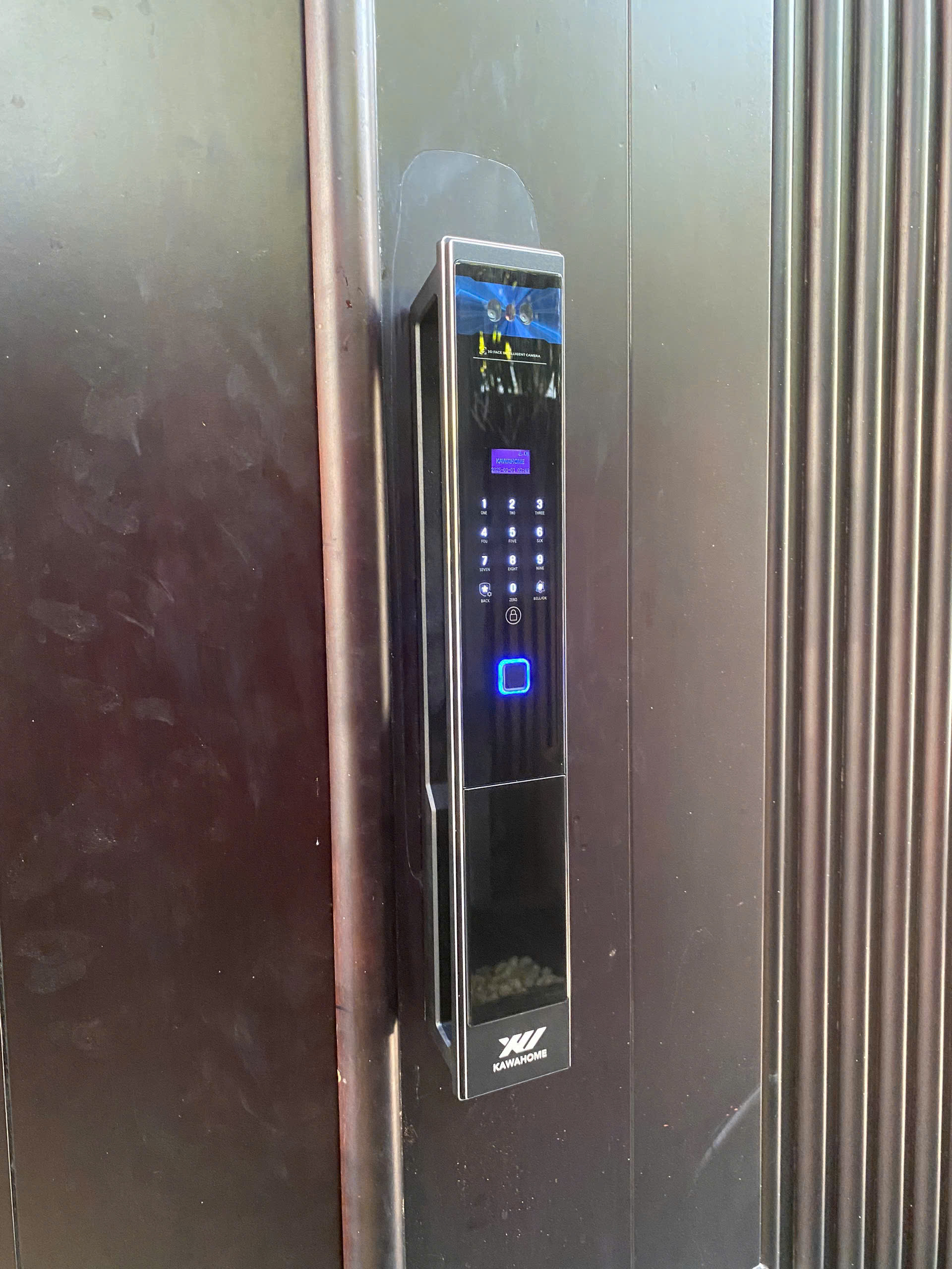 Khóa thông minh kawa kt69f lắp cửa chính ra vào