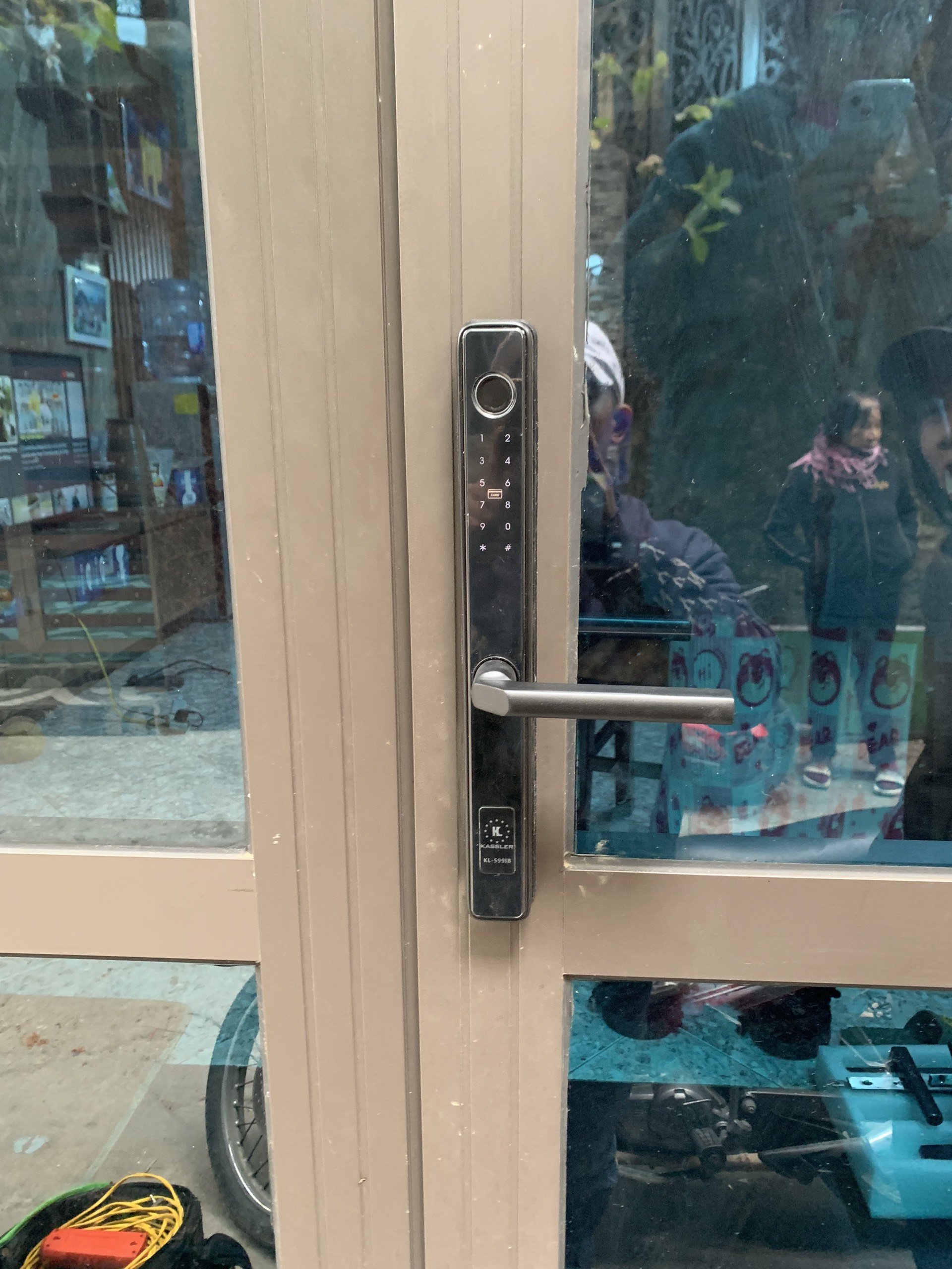 khóa vân tay kassler KL-599IB chuyên lắp cửa nhôm kính, tiện lợi an toàn