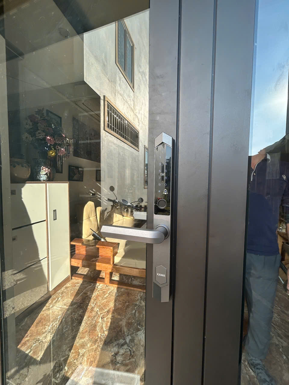 khóa vân tay kawa kn303 lắp cửa nhôm