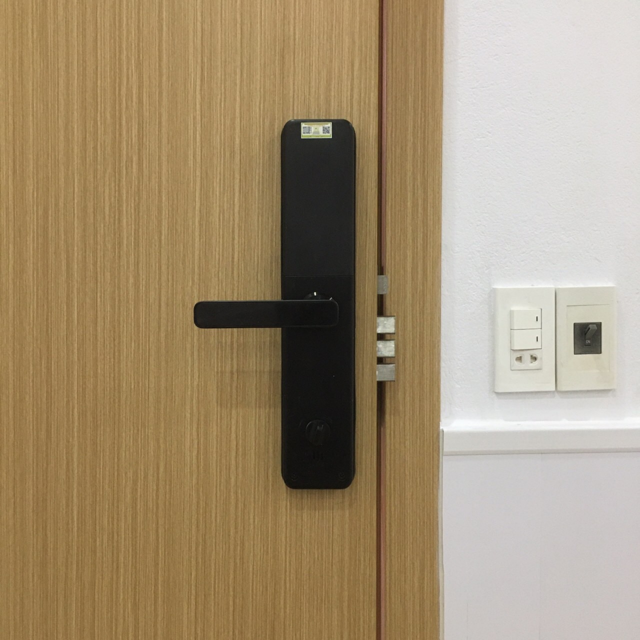 Khóa vân tay Kassler KL-669 mặt bên trong