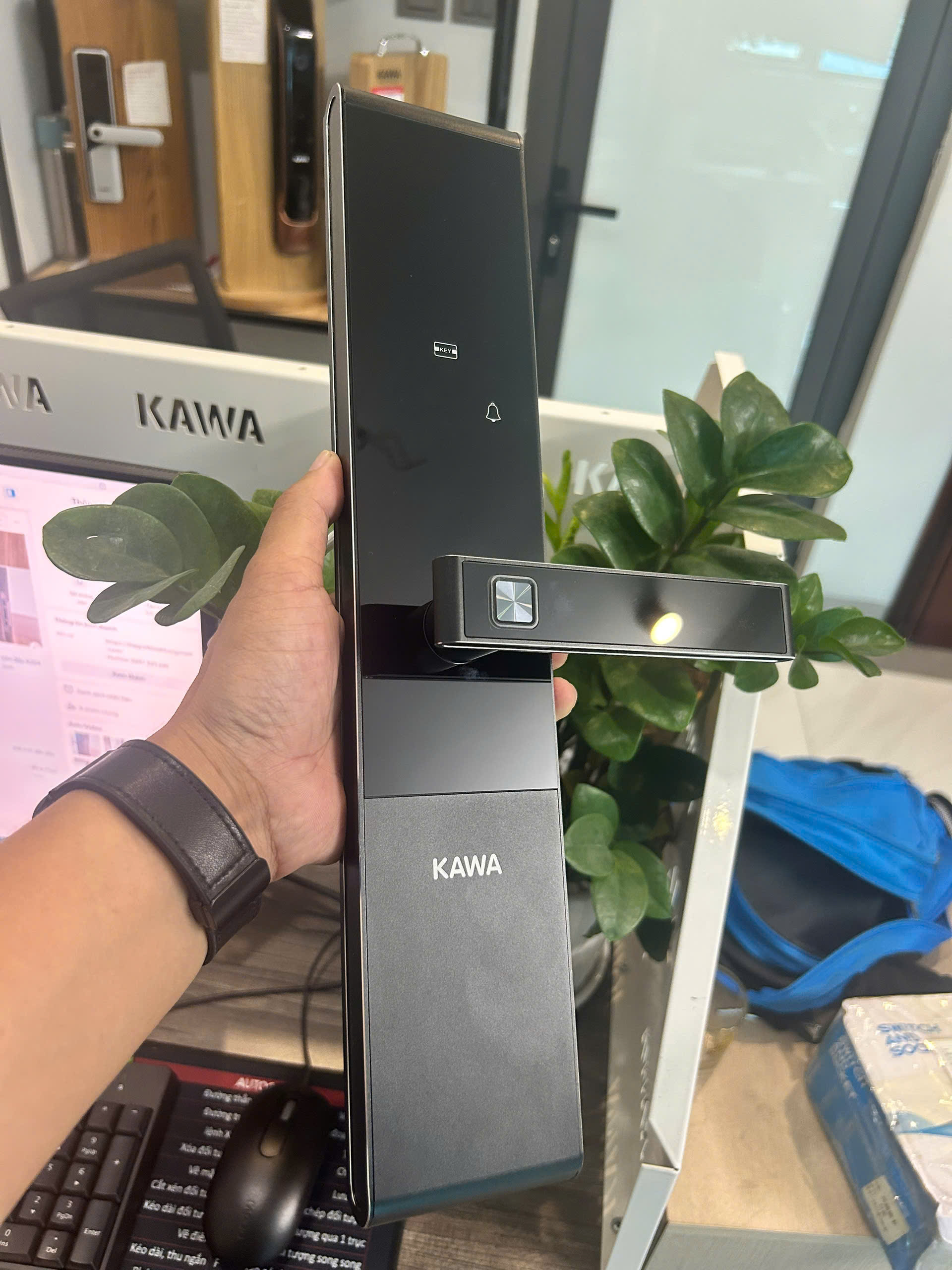 Khóa vân tay Kawa K609 CNC màu đen