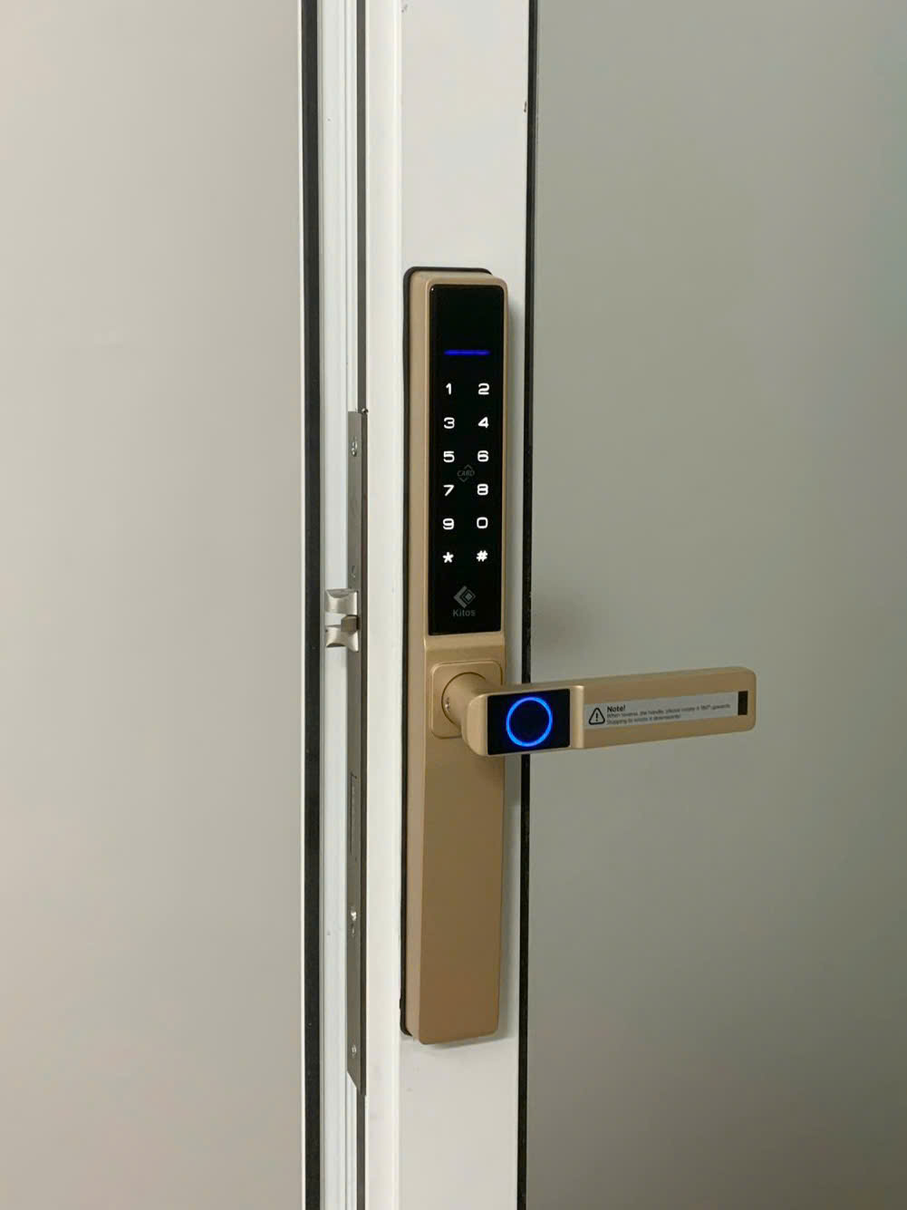 Khóa vân tay Kitos AL630 Pro màu vàng, lắp cửa nhôm kinh