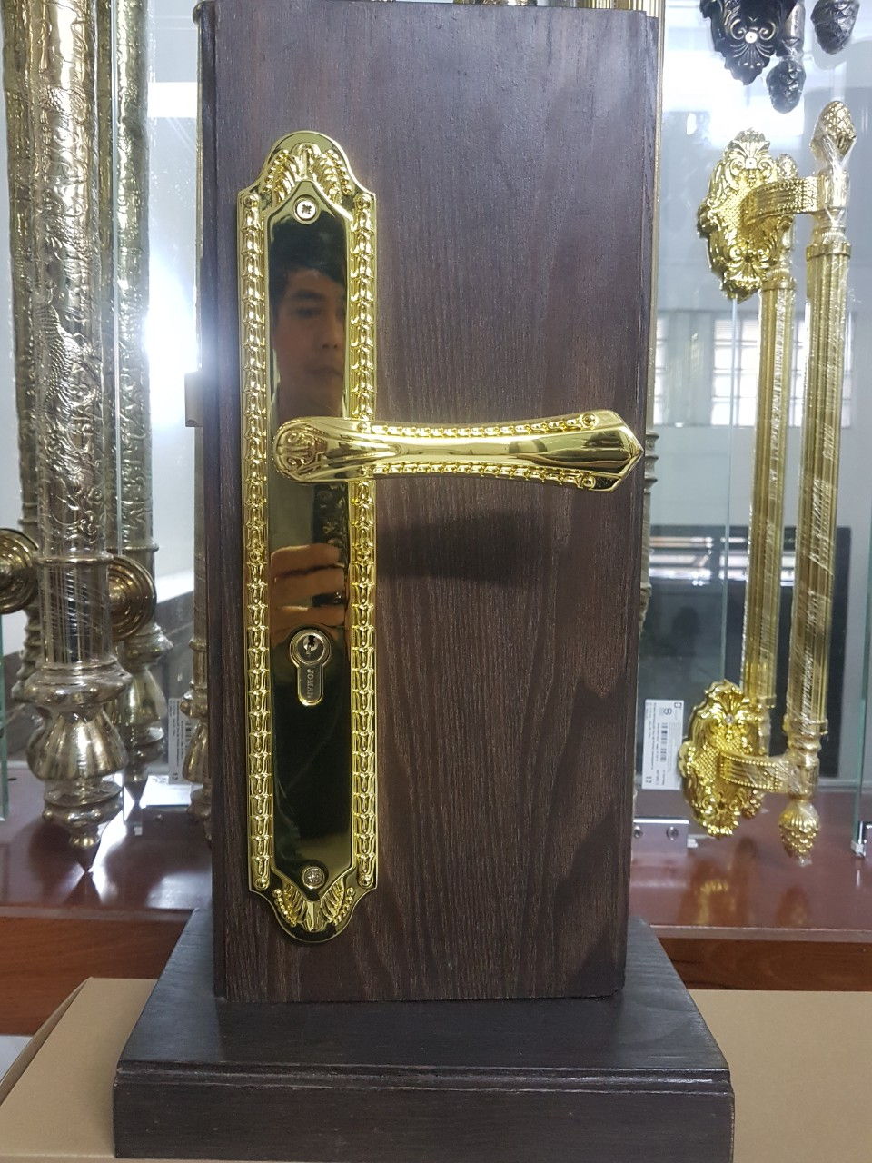 Khóa cửa -LM 85133133 3G