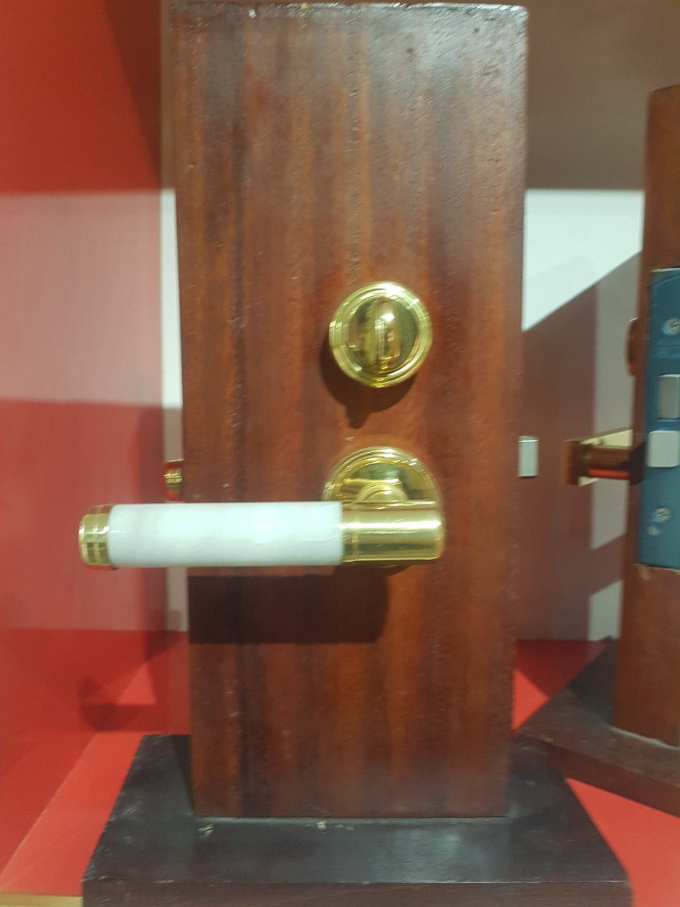 Khóa tay gạt LX 5 HIBU S1