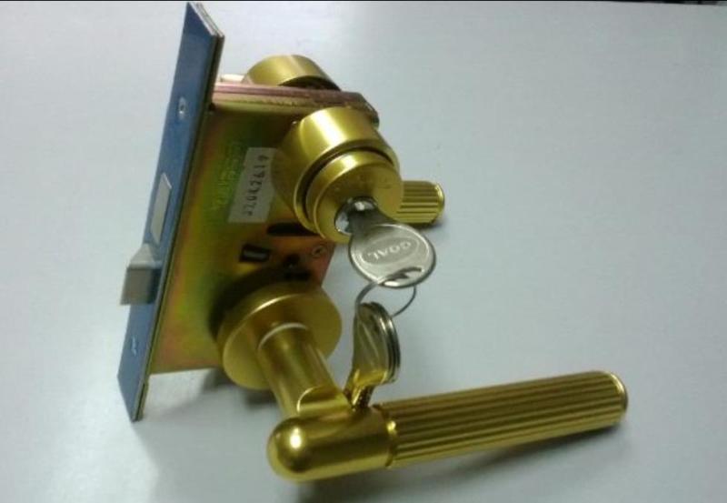 Khóa tay gạt LX 6 OBYU