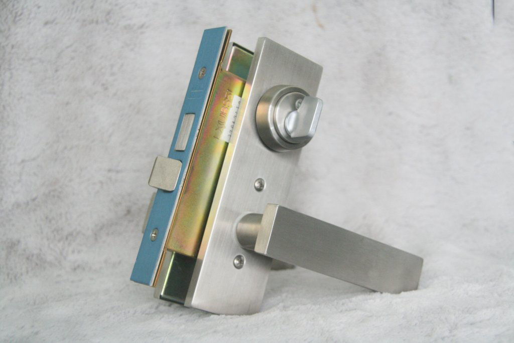 Khóa tay gạt LX 5 ORIU N1U