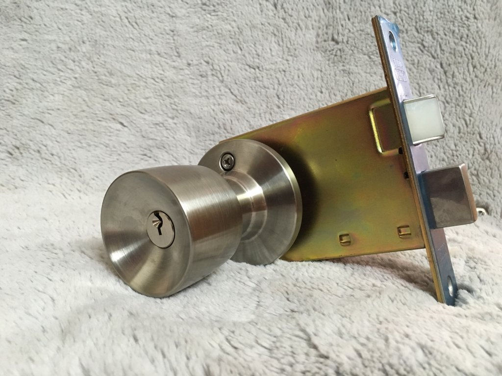 Khóa tay nắm tròn UC 5 E