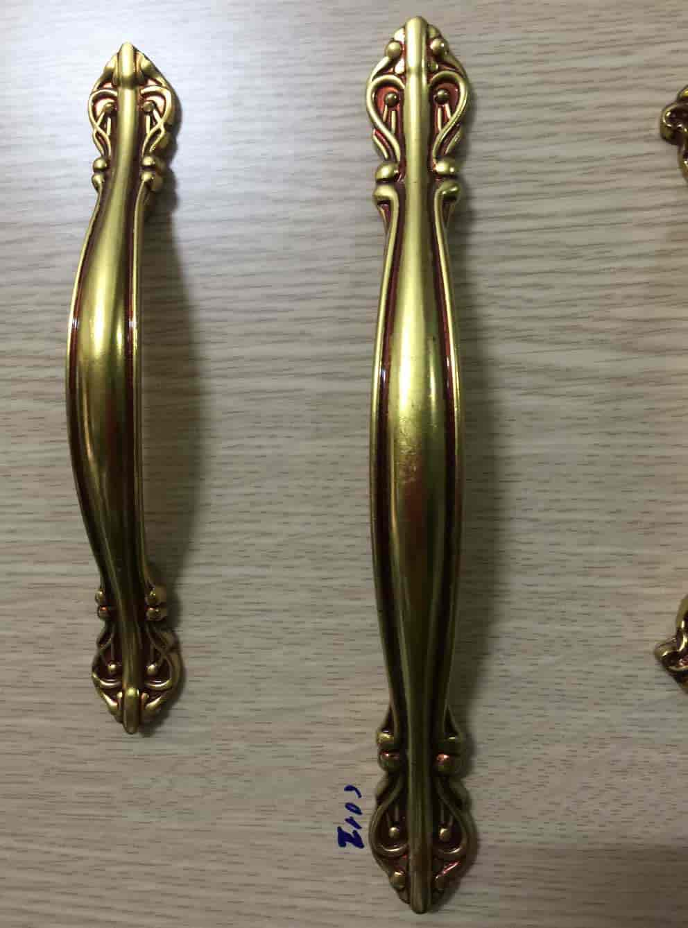 Tay nắm tủ - 6011