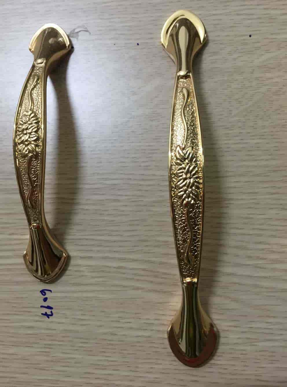 Tay nắm tủ - 6017