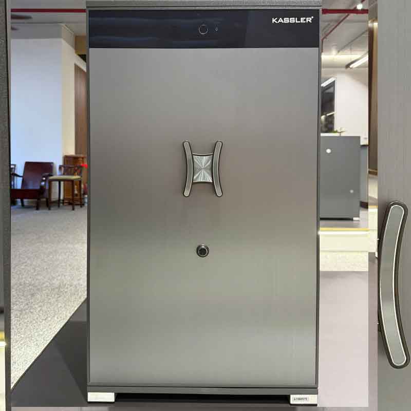 Két Kassler KL-85LS7 BG